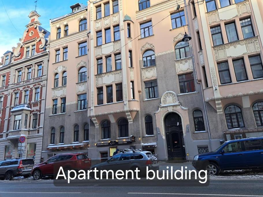 Golden Palms Apartment In The City Centre Рига Екстериор снимка